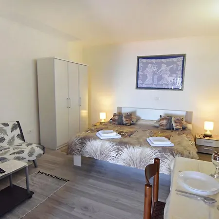 Cozy Beachside Retreat * Zambratija (Istria)