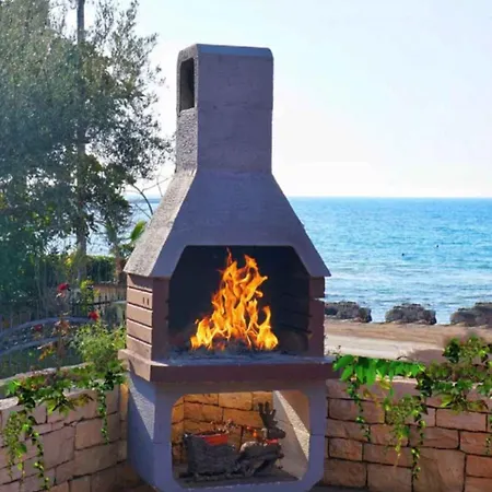 Lejlighed Cozy Beachside Retreat *
