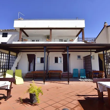 Cozy Beachside Retreat * Zambratija (Istria)